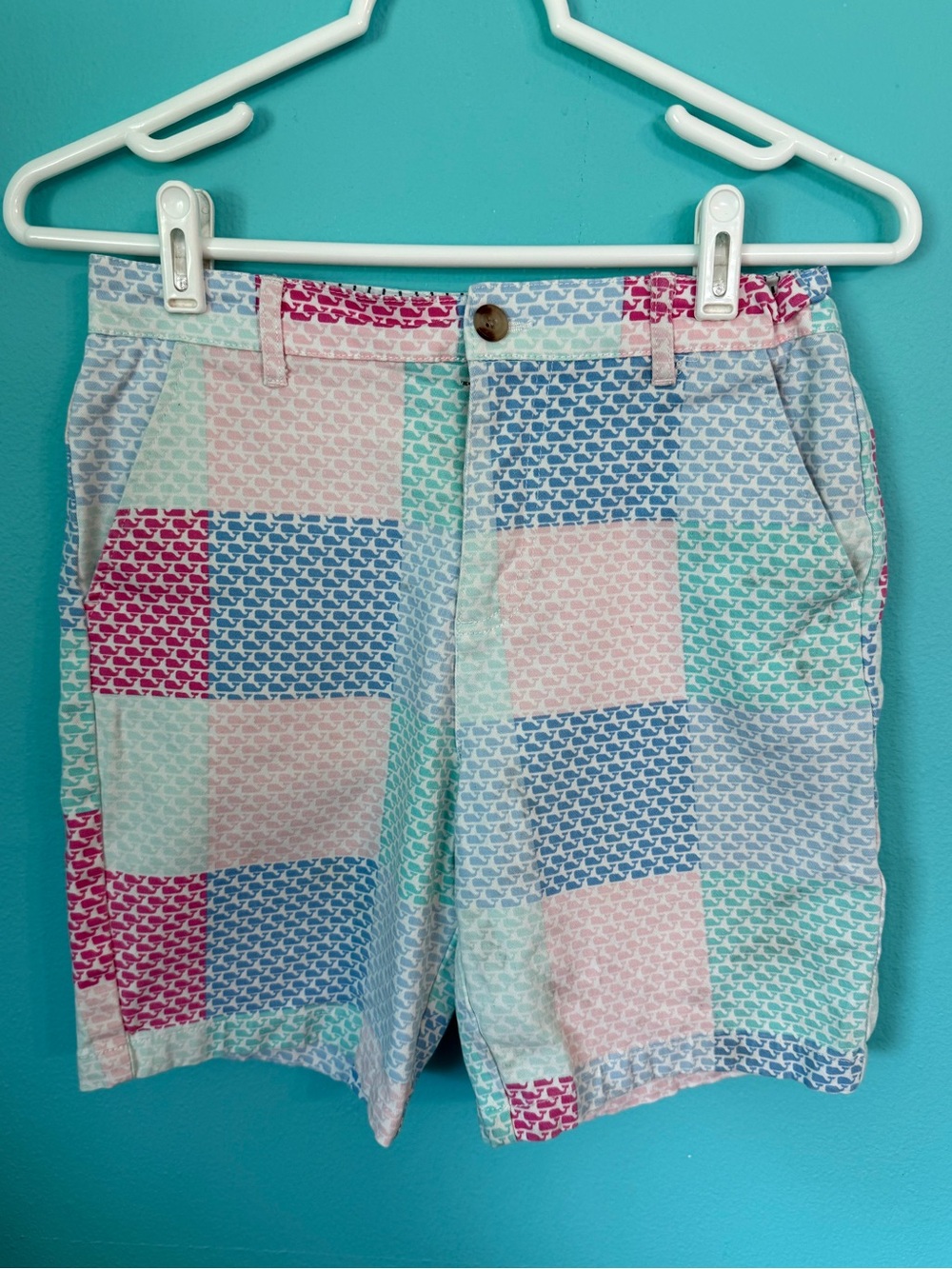 EUC Kid’s Vineyard Vines x Target Pastel Patchwork Whale Pattern Shorts Size L